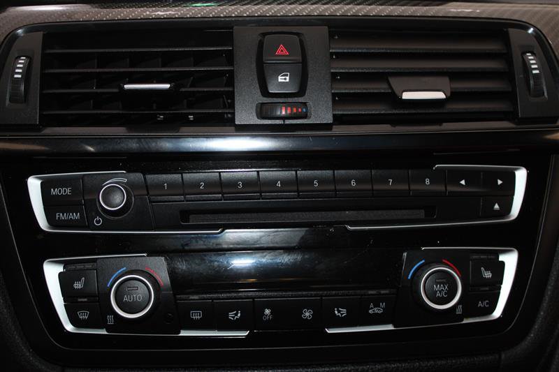 Vehicle image 37 of 45