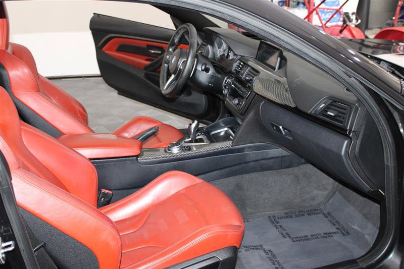 Vehicle image 31 of 45