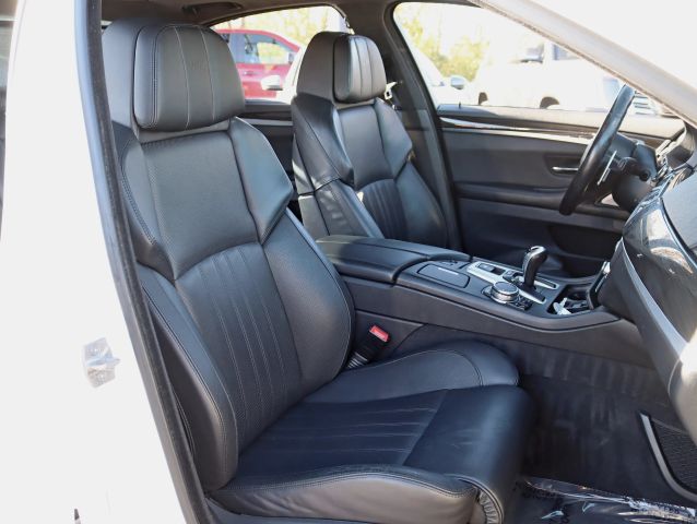 2015 BMW M5 Base Image 19 of 46