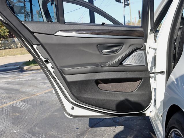 2015 BMW M5 Base Image 43 of 46