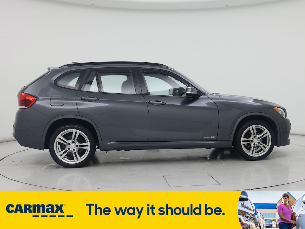 Vehicle image 4 of 28