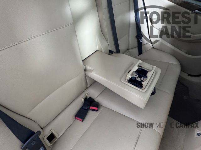 Vehicle image 26 of 36