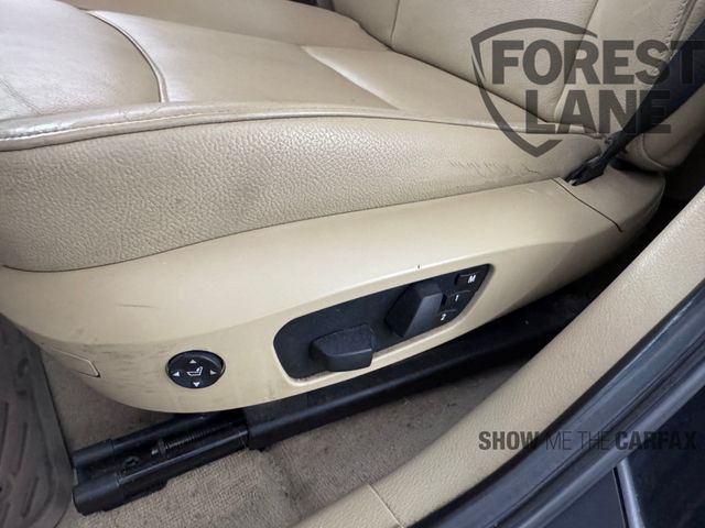 Vehicle image 29 of 36