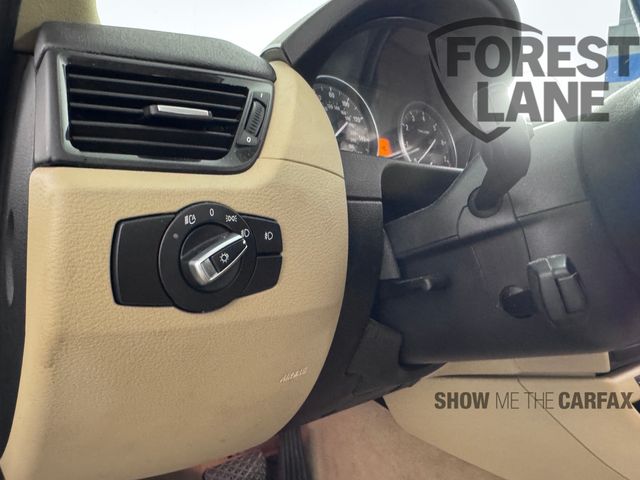 Vehicle image 28 of 36