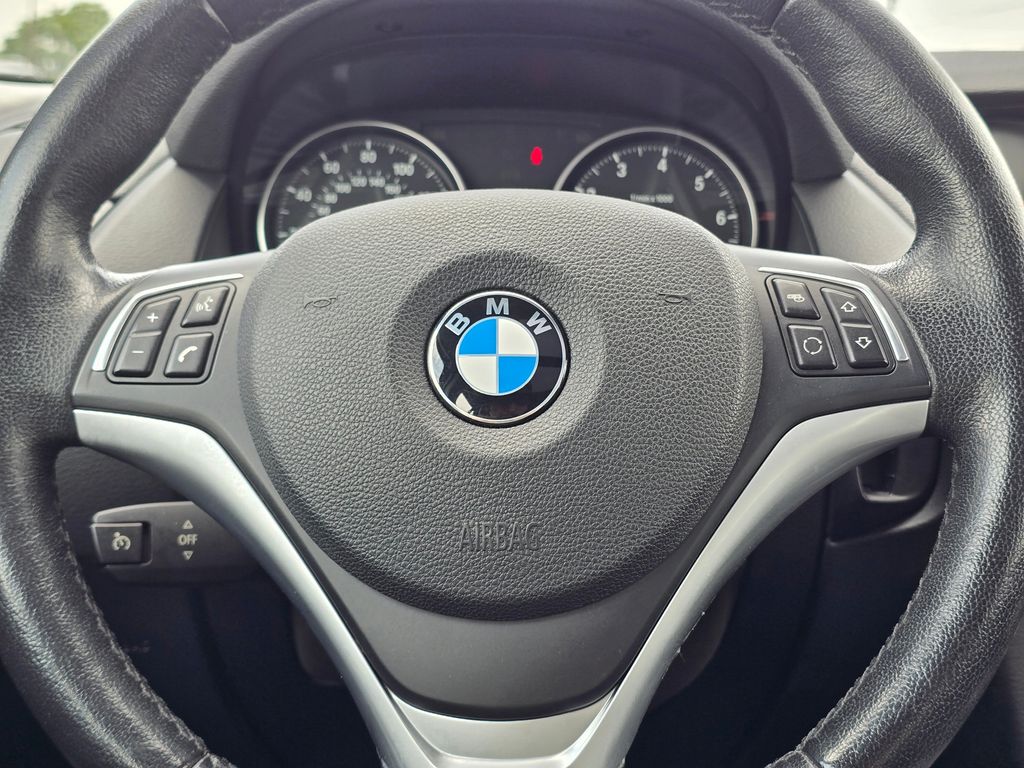Vehicle image 20 of 42