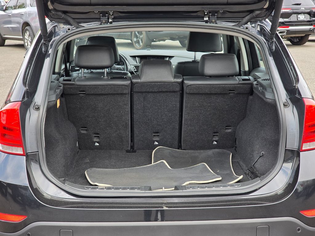 Vehicle image 10 of 42