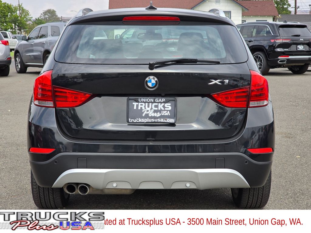 Vehicle image 6 of 42