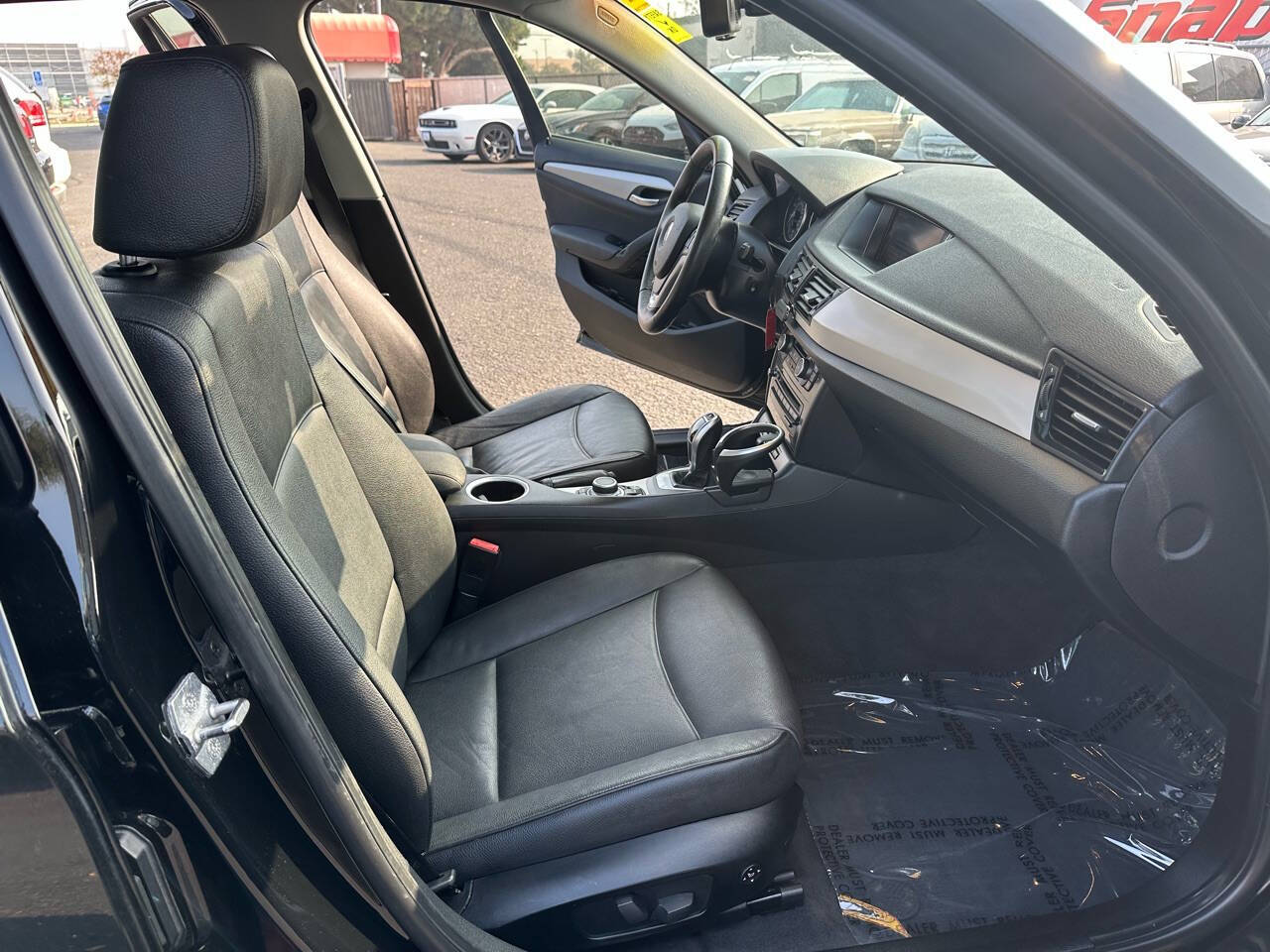 Vehicle image 21 of 48