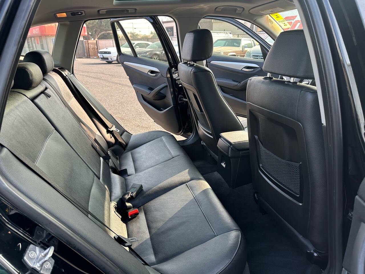 Vehicle image 19 of 48