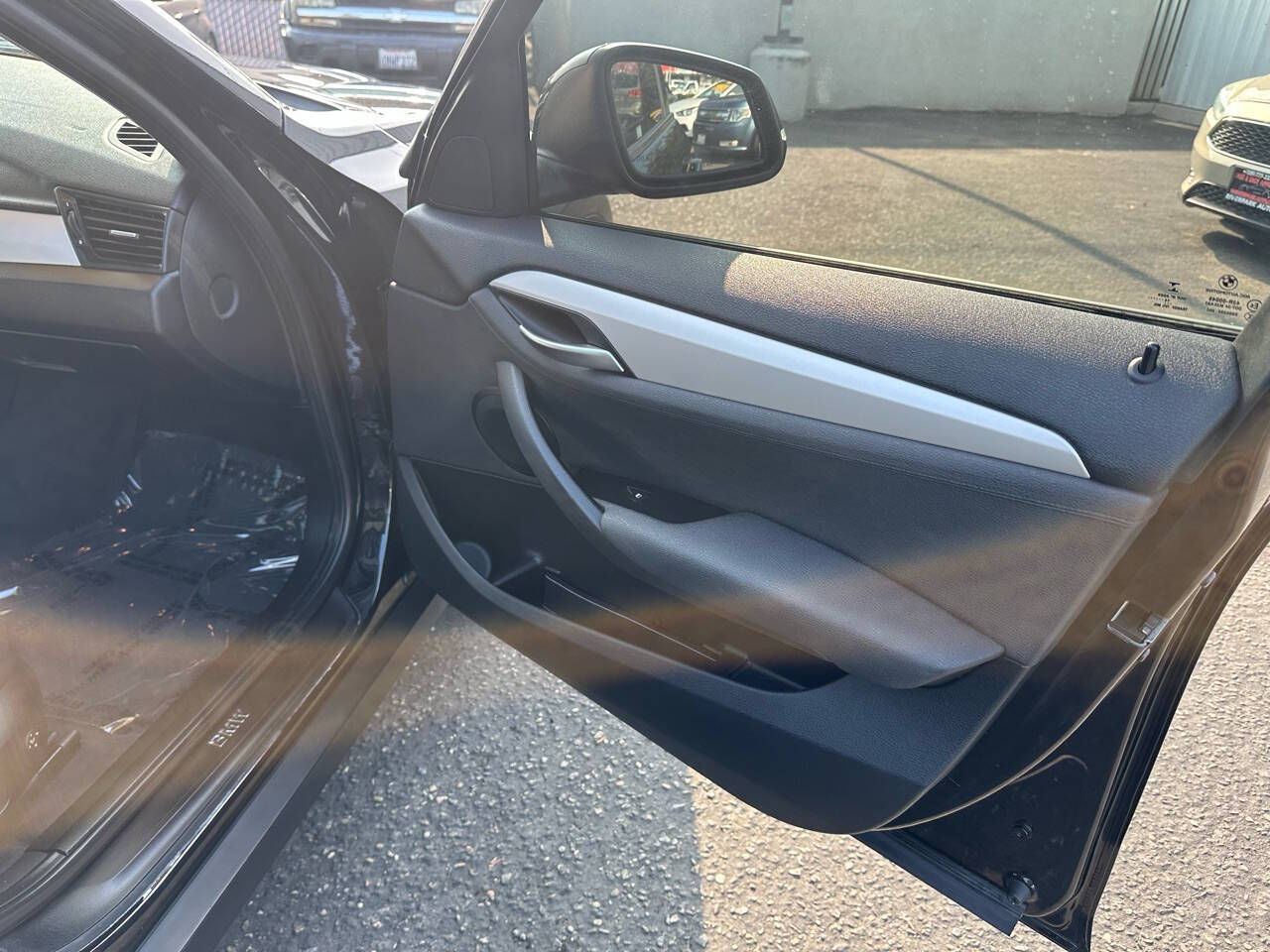 Vehicle image 20 of 48