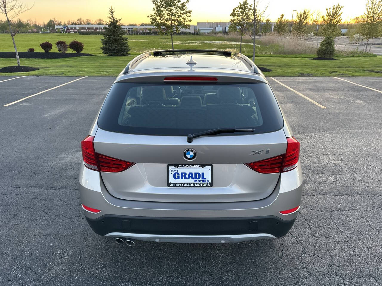 2015 BMW X1 xDrive28i Image 3 of 25