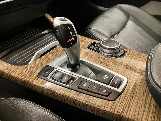 Vehicle image 28 of 55