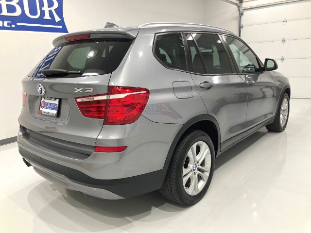 Vehicle image 12 of 55
