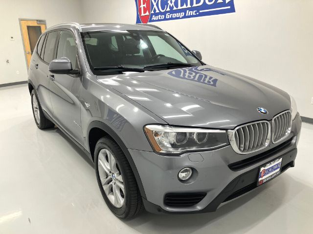Vehicle image 10 of 55