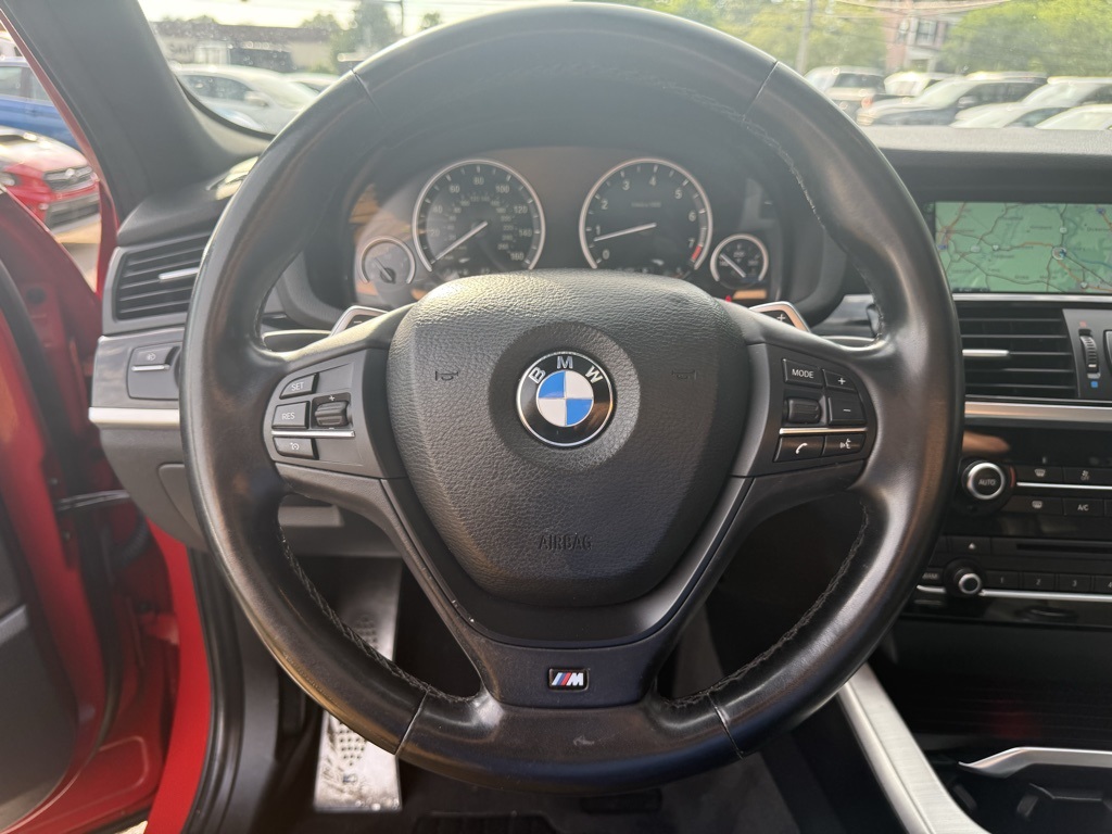 Vehicle image 25 of 33