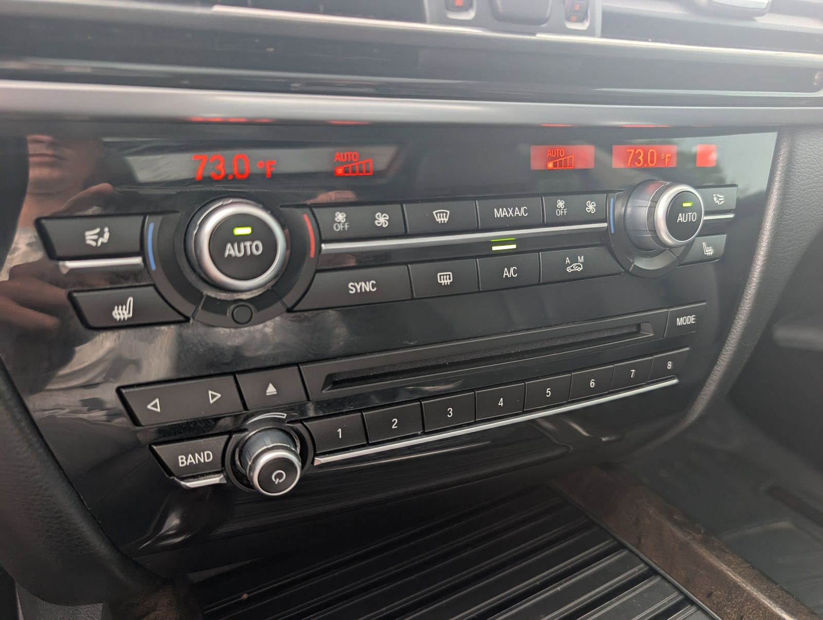 Vehicle image 19 of 27