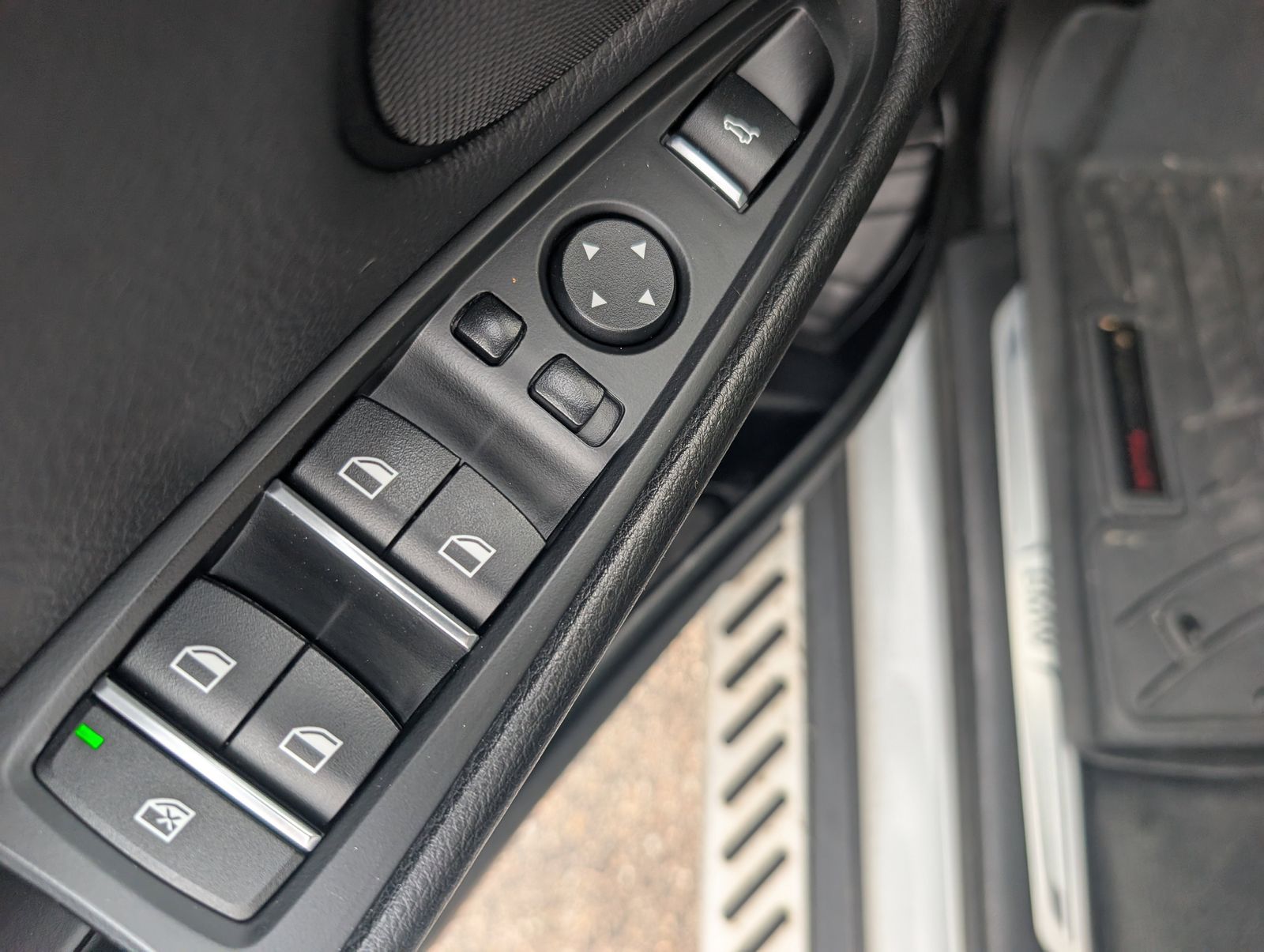 Vehicle image 27 of 27