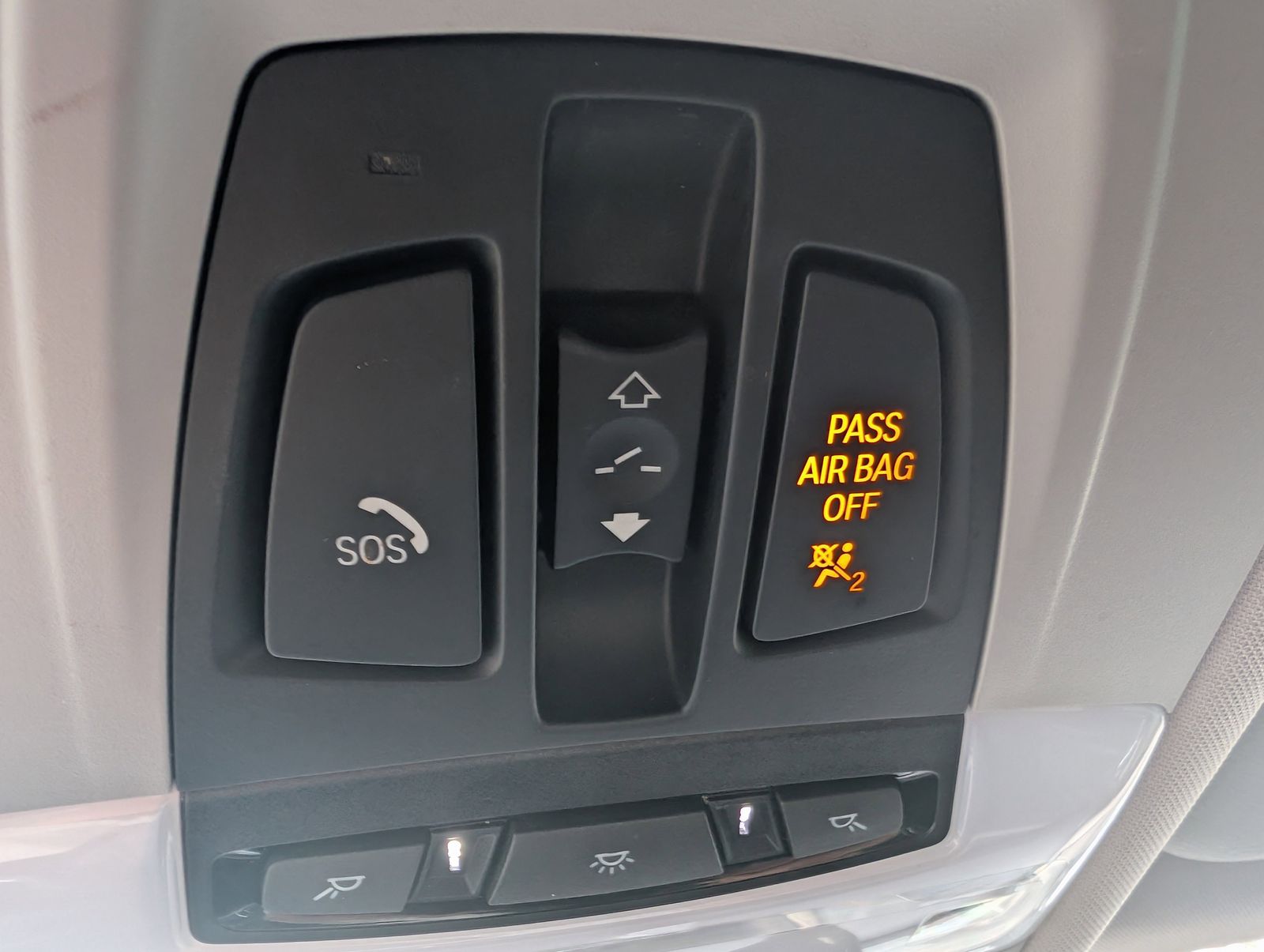 Vehicle image 21 of 27