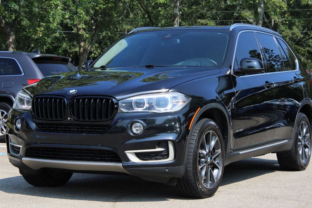 2015 BMW X5 xDrive35i Image 2 of 35