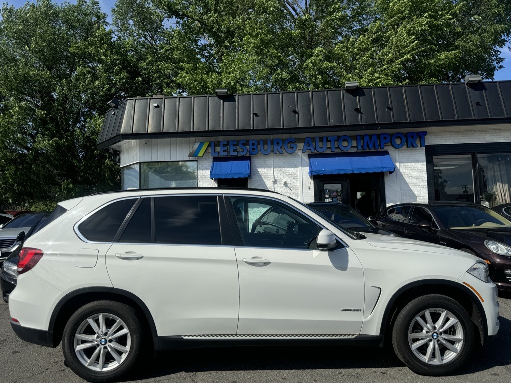 Vehicle image 7 of 31