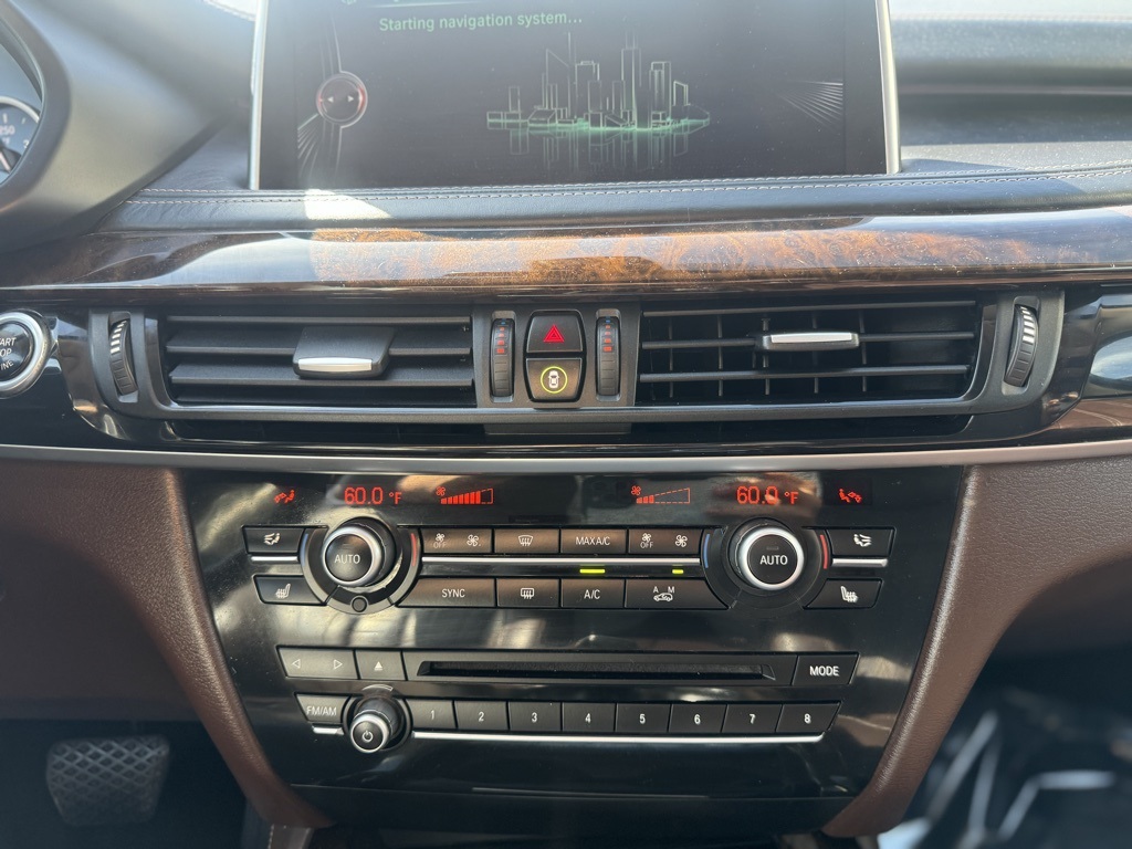 Vehicle image 26 of 31