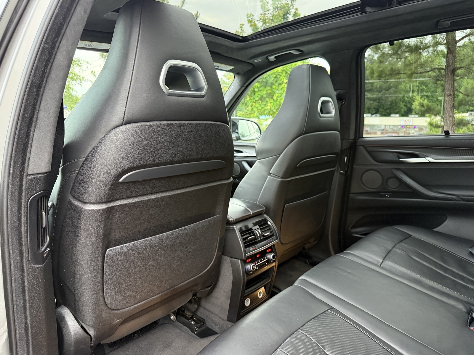 Vehicle image 39 of 54