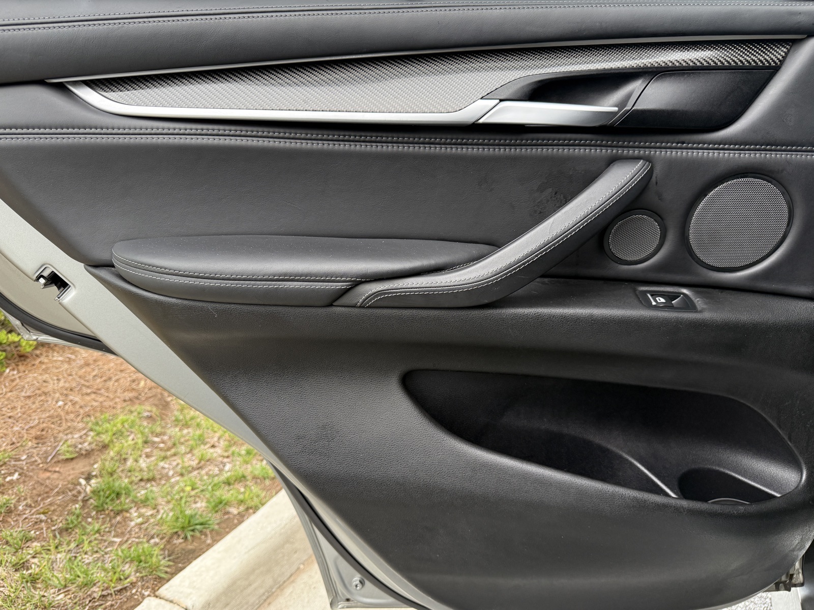 Vehicle image 48 of 54