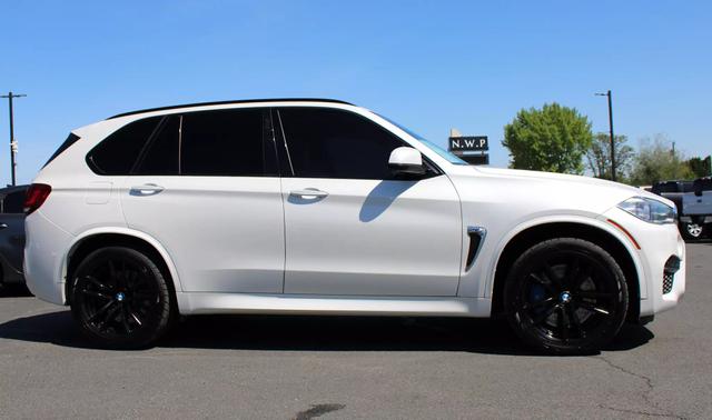 Vehicle image 2 of 18