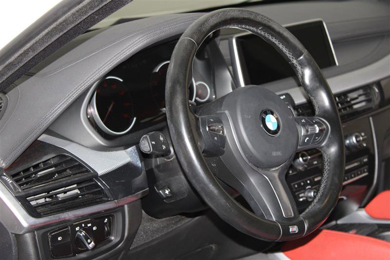 Vehicle image 40 of 54