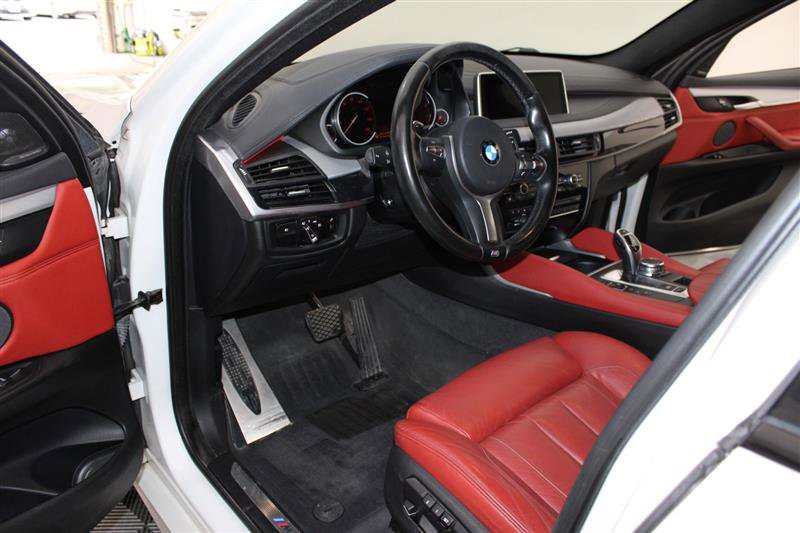 Vehicle image 25 of 54
