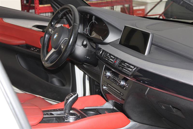 Vehicle image 24 of 54