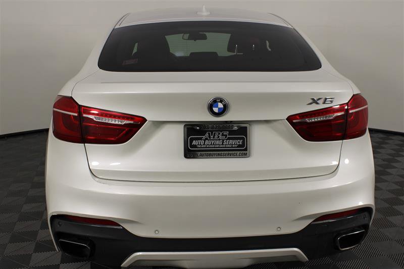 Vehicle image 53 of 54