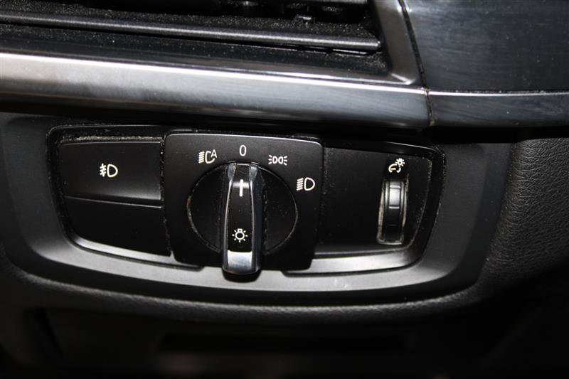 Vehicle image 47 of 54