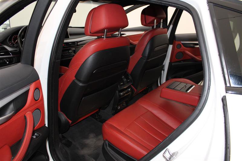 Vehicle image 18 of 54