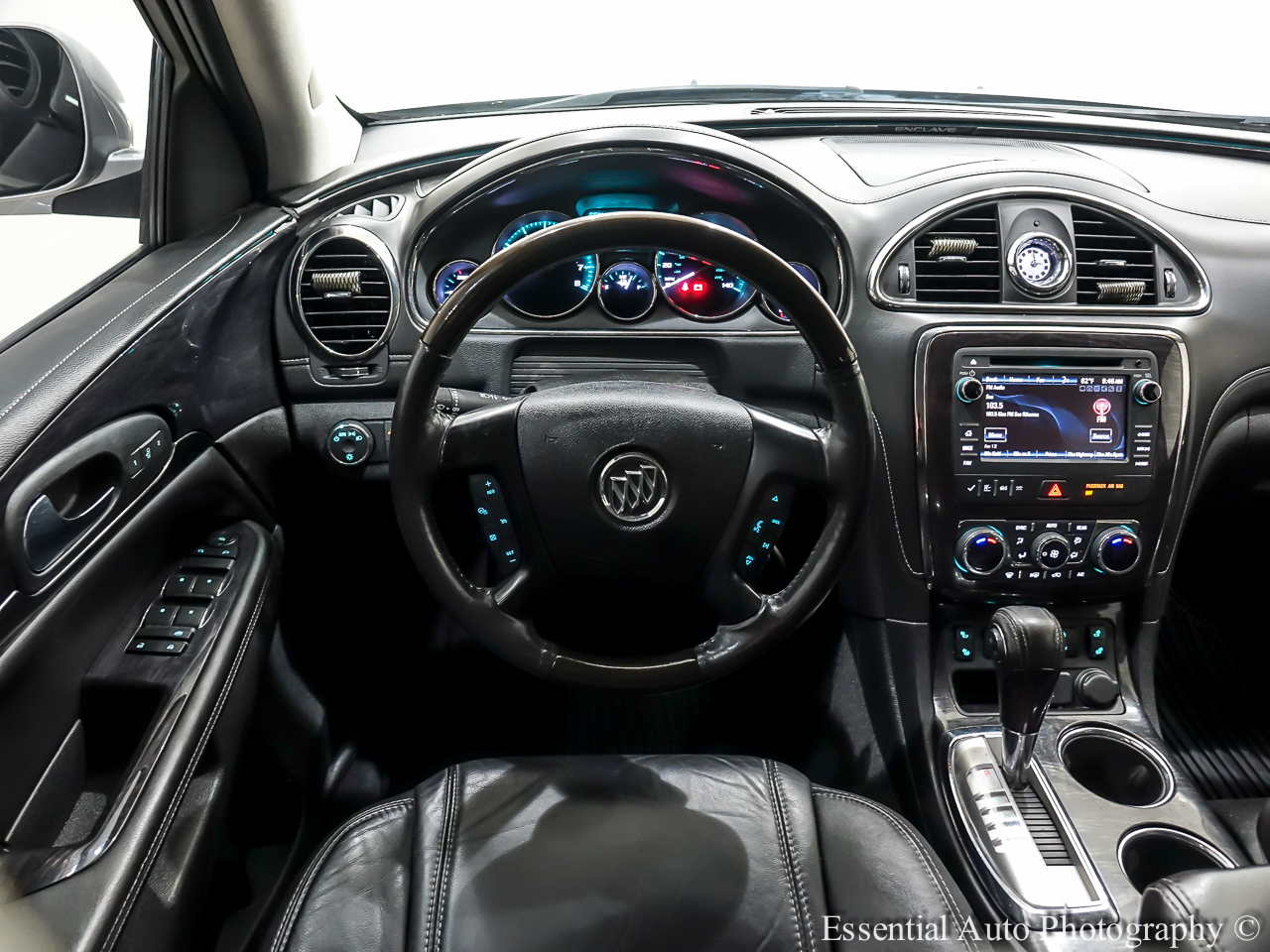 Vehicle image 18 of 38