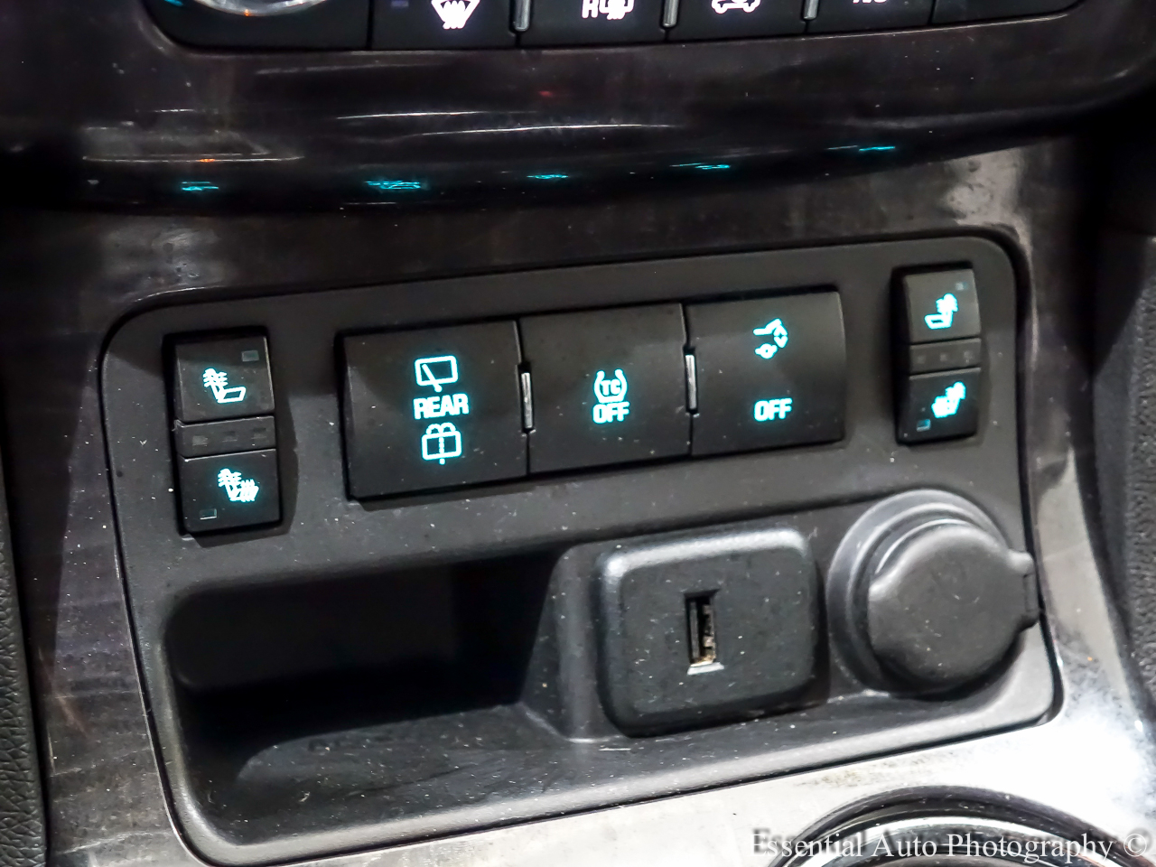 Vehicle image 24 of 38