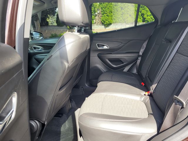 Vehicle image 14 of 22