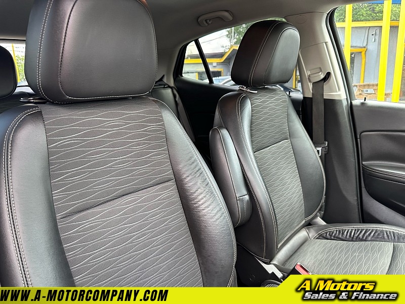 Vehicle image 26 of 29