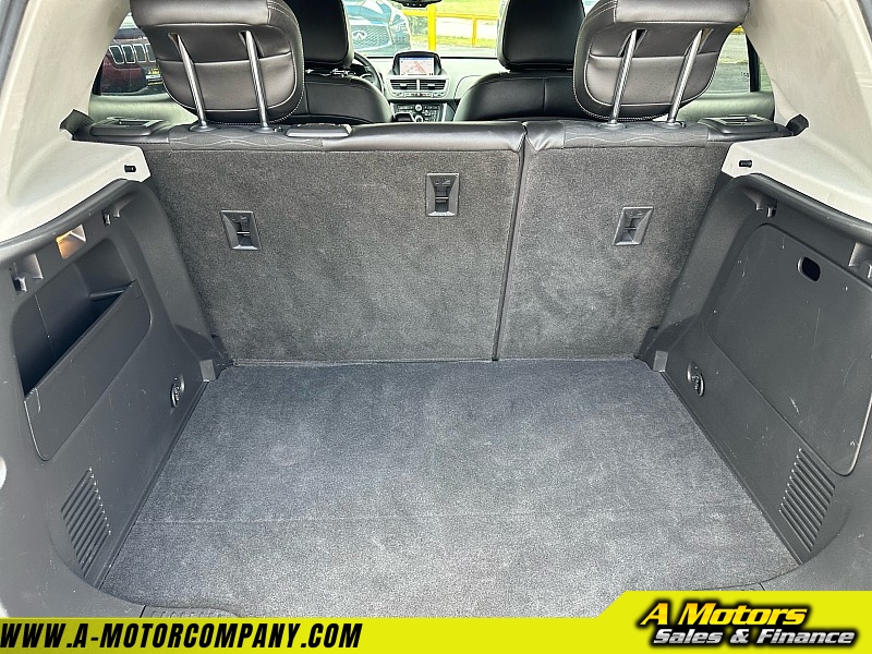 Vehicle image 28 of 29