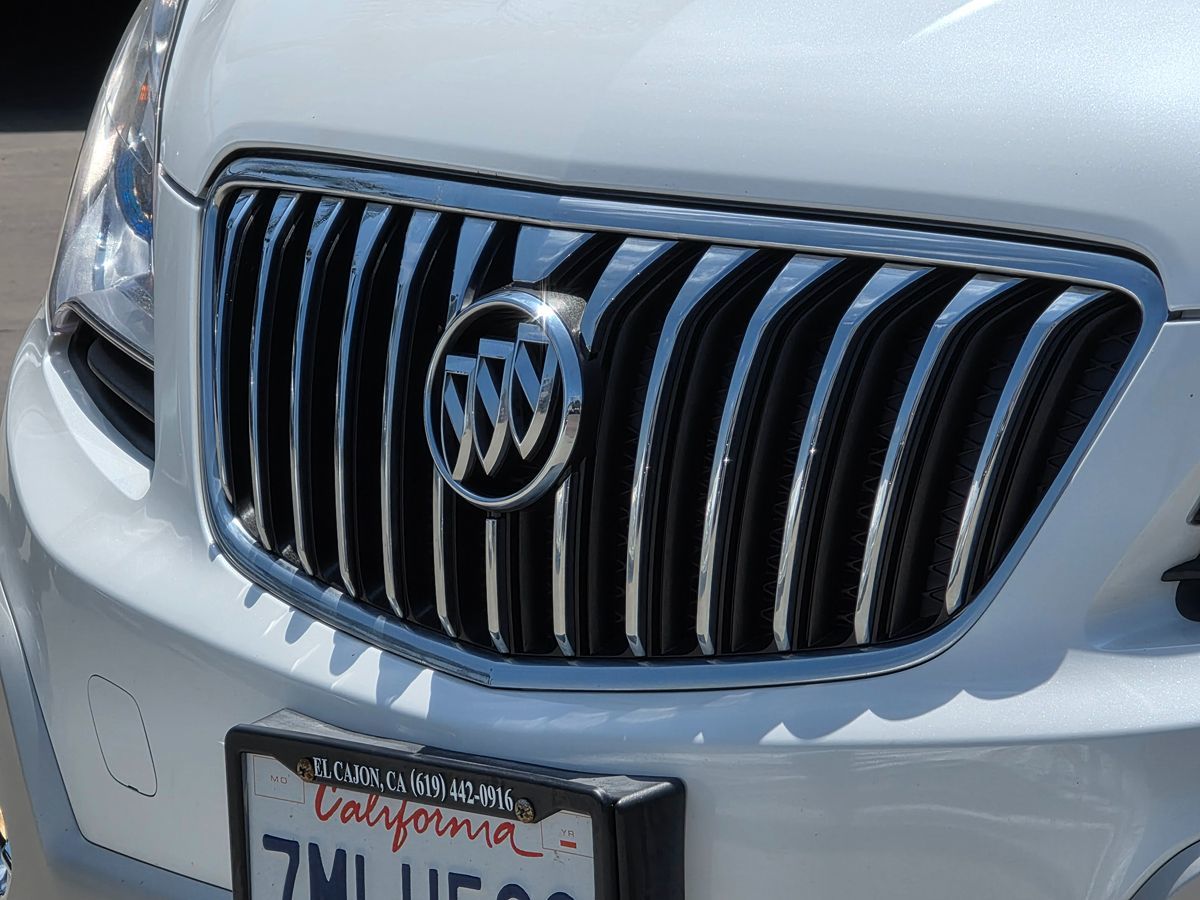 Vehicle image 11 of 49