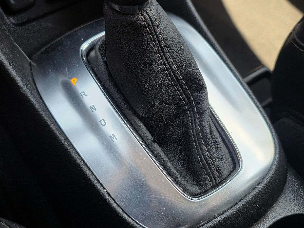 Vehicle image 42 of 49