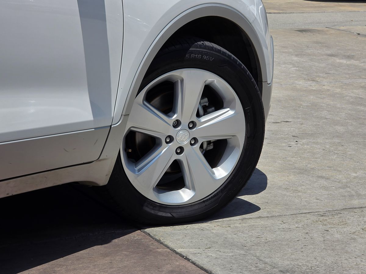 Vehicle image 15 of 49