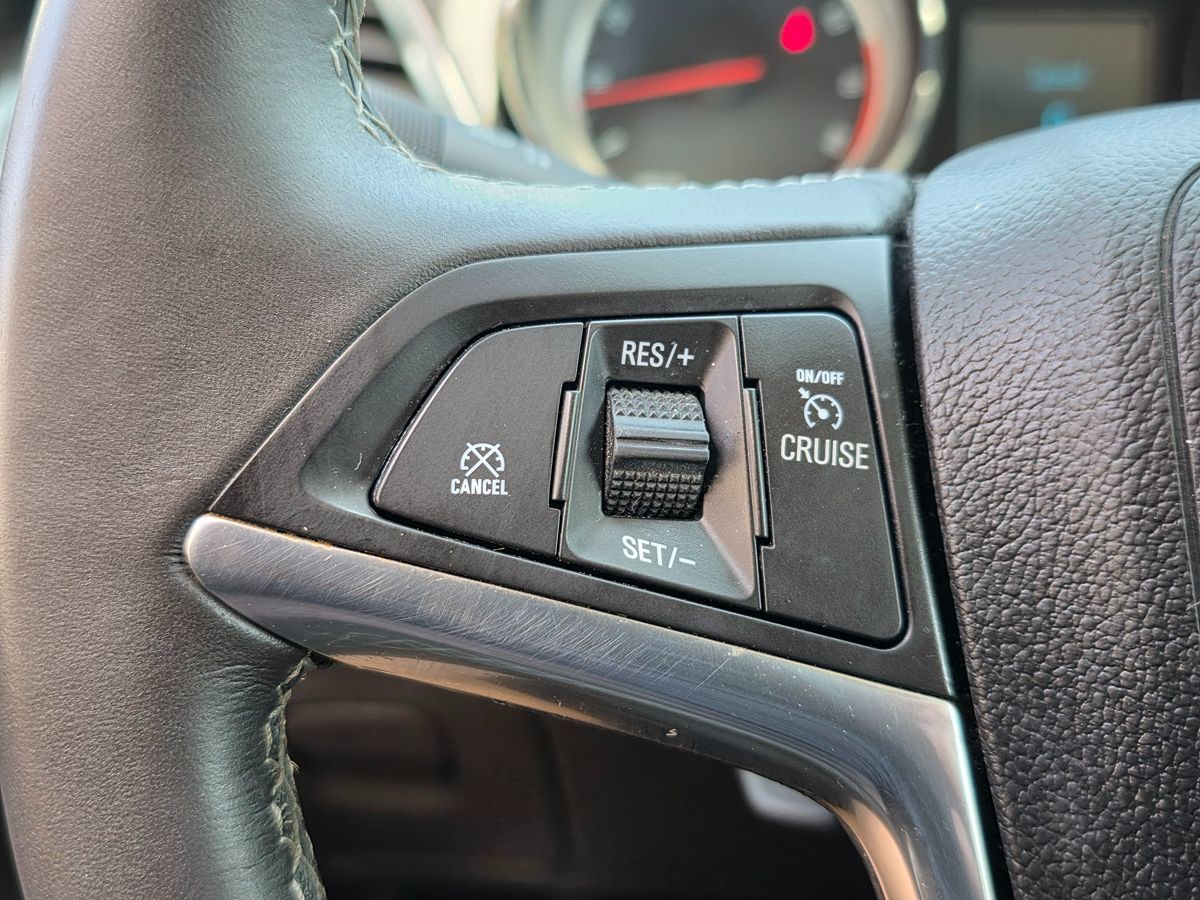 Vehicle image 34 of 49