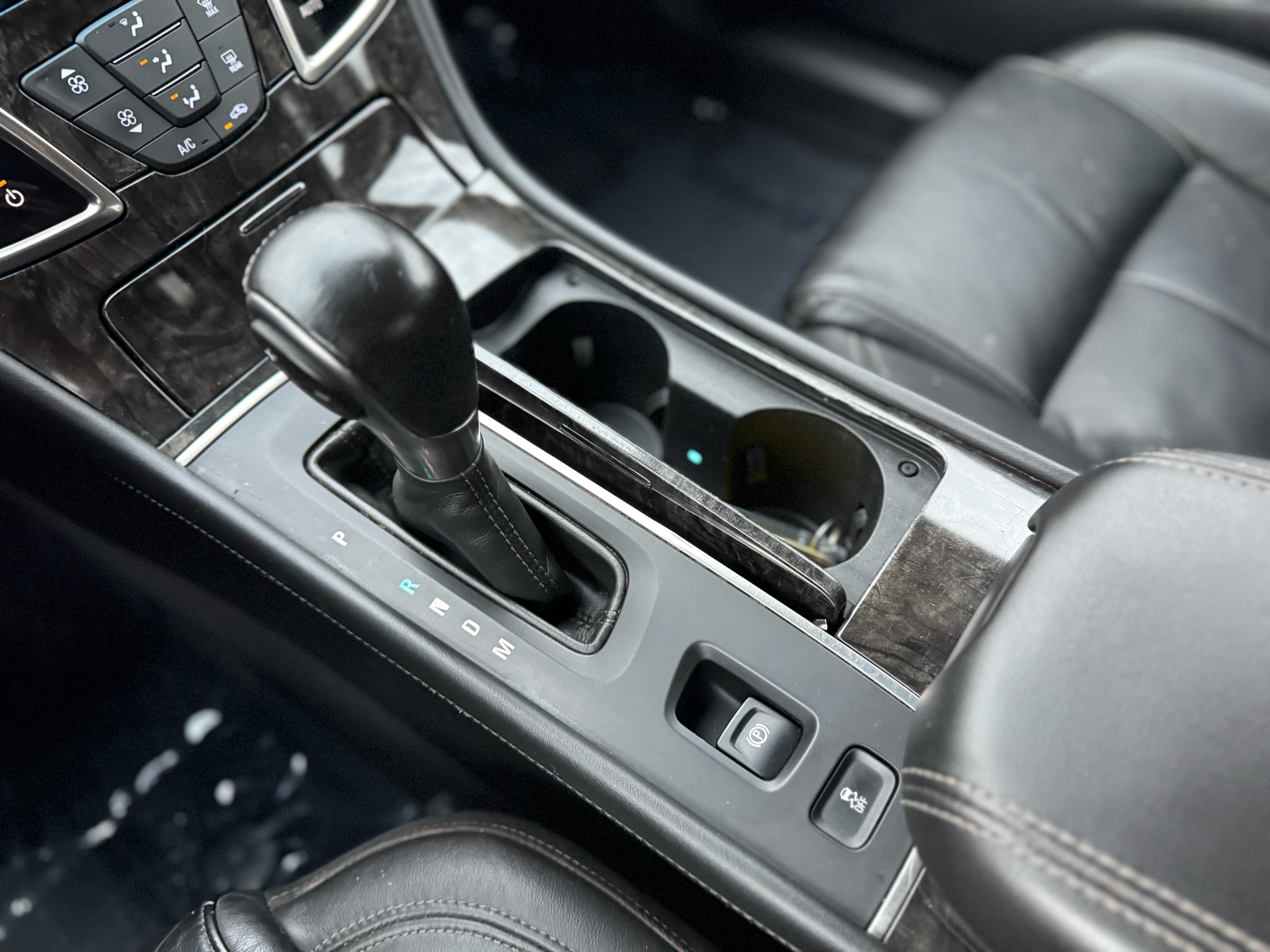 Vehicle image 36 of 39