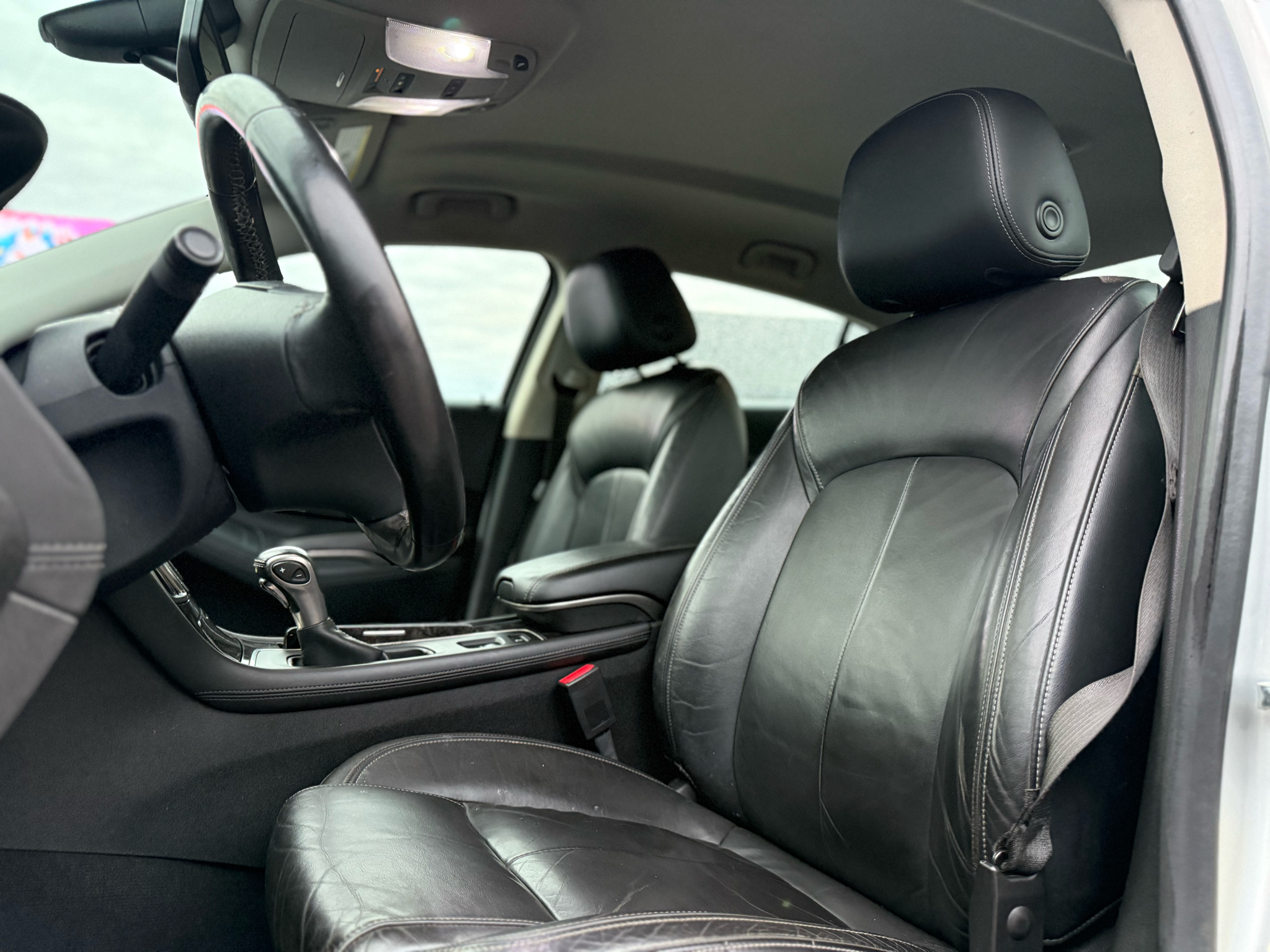 Vehicle image 14 of 39