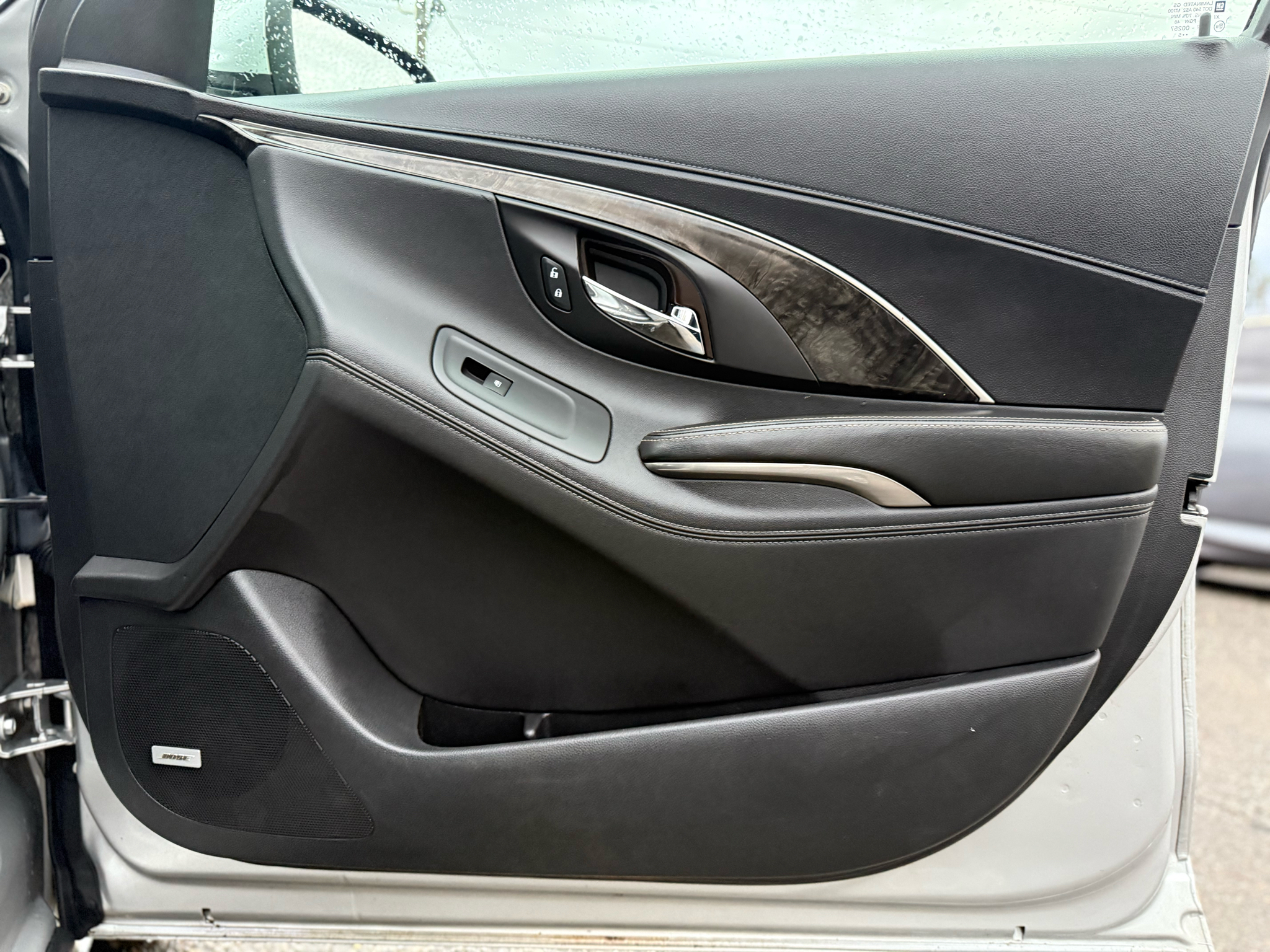 Vehicle image 22 of 39