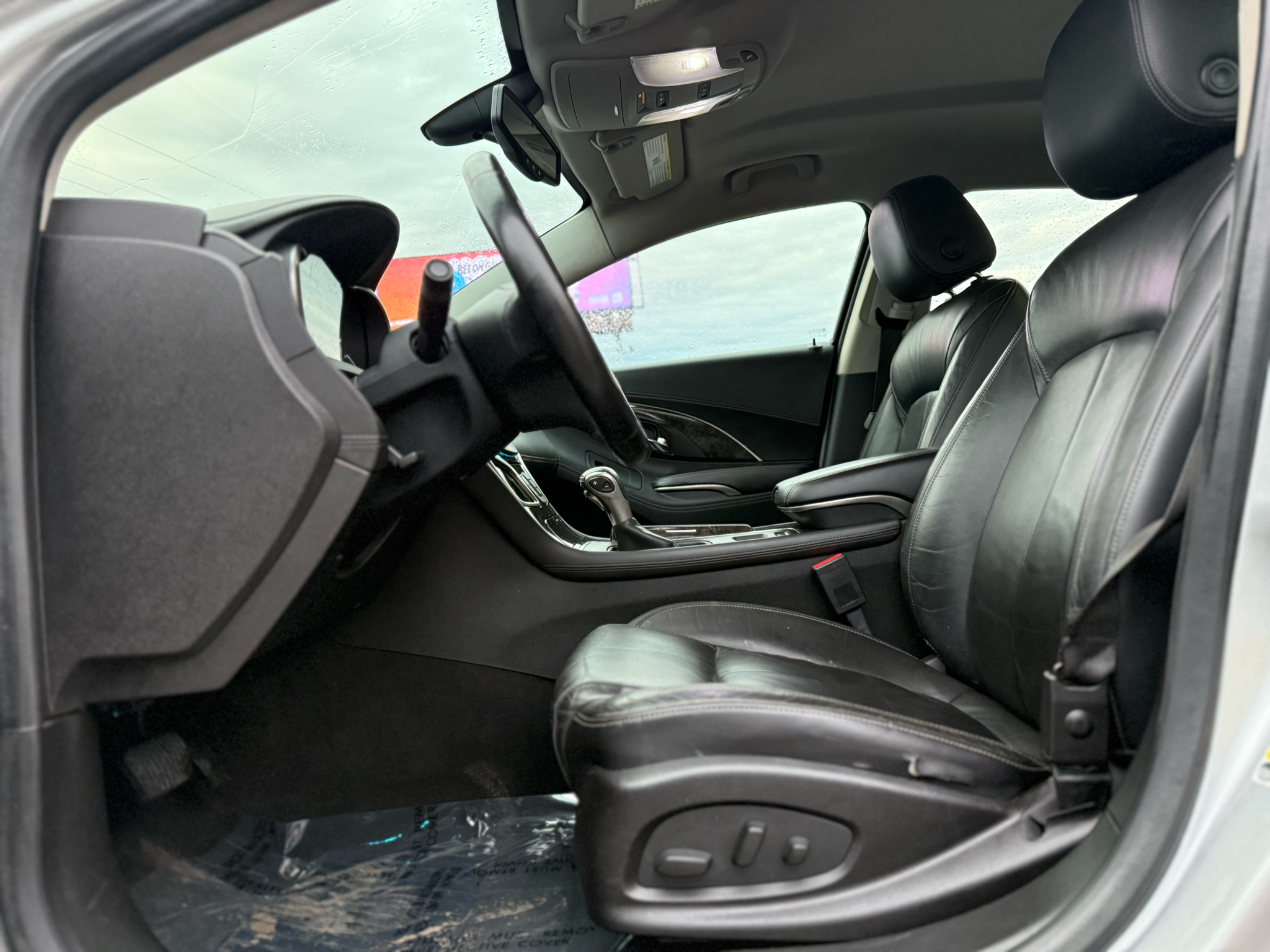 Vehicle image 12 of 39