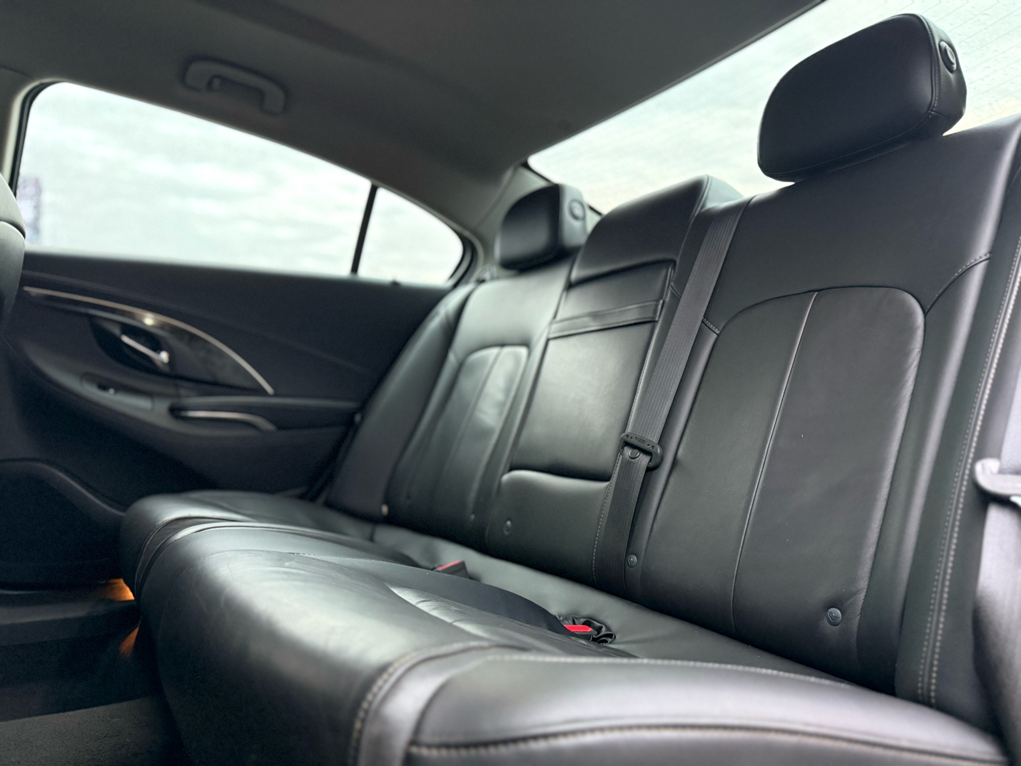 Vehicle image 19 of 39