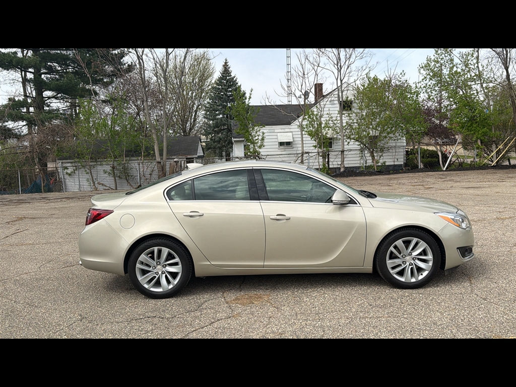 2015 Buick Regal Premium II Image 3 of 27