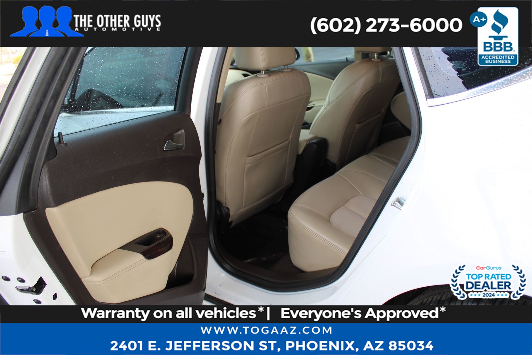 Vehicle image 17 of 23
